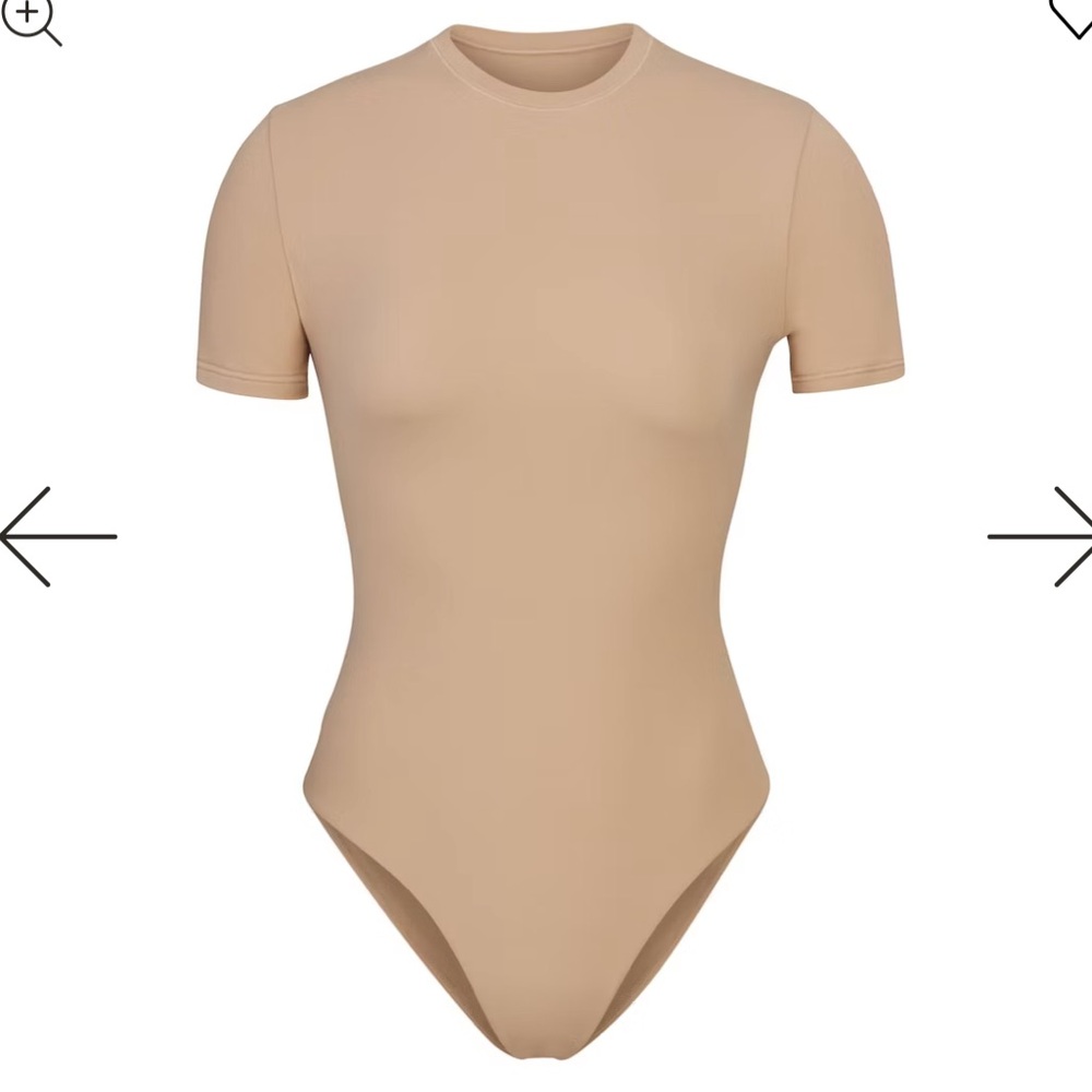 SKIMS Fits Everybody T-Shirt Bodysuit